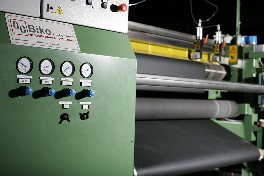WEEM Abrasives 製造者の生産ライン